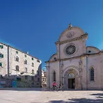Lovely In * Sibenik