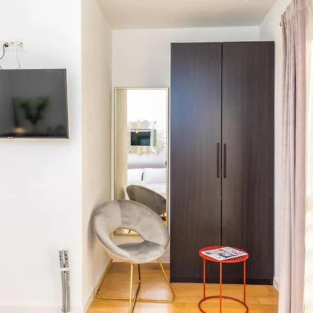 Lovely In * Šibenik