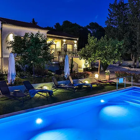 Lovely In * Šibenik