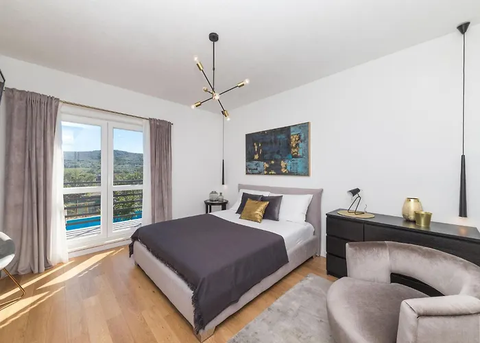 Lovely In * Šibenik