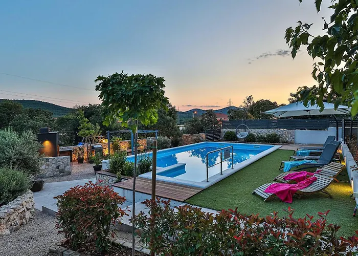 Lovely In Vakantiehuis